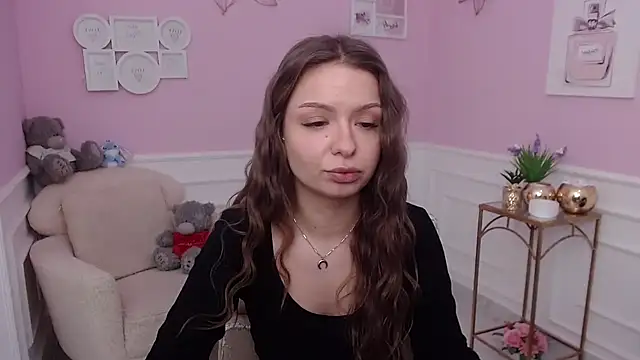 LucySkilar online show from November 25, 7:52 am