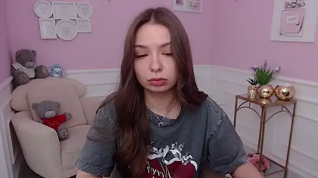 LucySkilar online show from October 23, 4:55 am