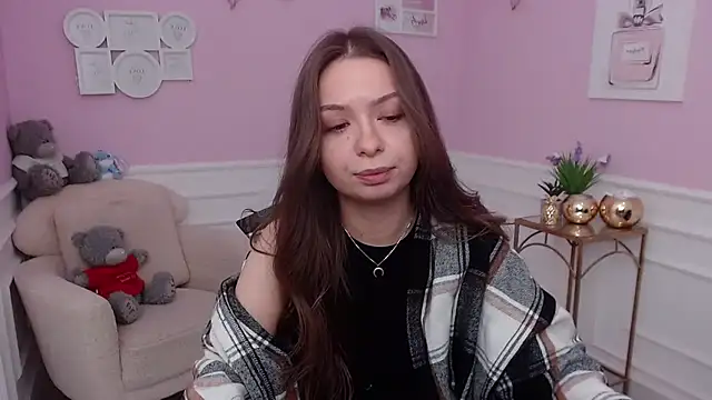 LucySkilar online show from October 28, 5:18 am