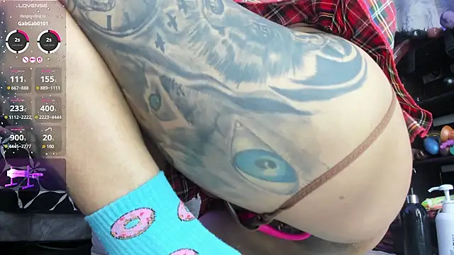 Snapshot of SaraMartins00 chatting on January 31, 8:07 pm SaraMartins00 online show from January 31, 8:07 pm