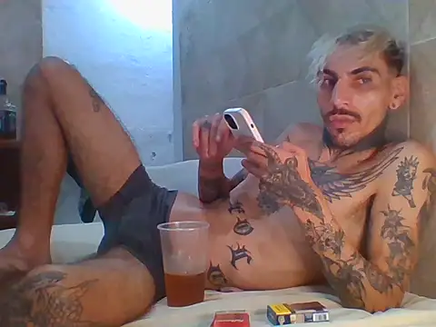 PitbullDiablo1 online show from November 29, 5:29 am