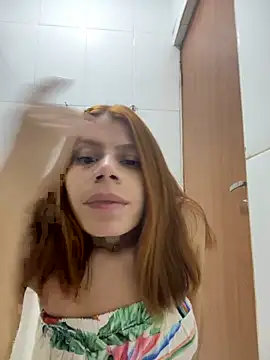 Snapshot of KyKa02 chatting on October 24, 3:05 am KyKa02 online show from October 24, 3:05 am