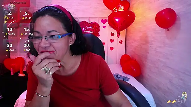 Snapshot of MaturePure chatting on February 17, 7:55 pm MaturePure online show from February 17, 7:55 pm