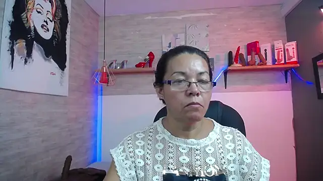 MaturePure online show from November 2, 7:30 pm