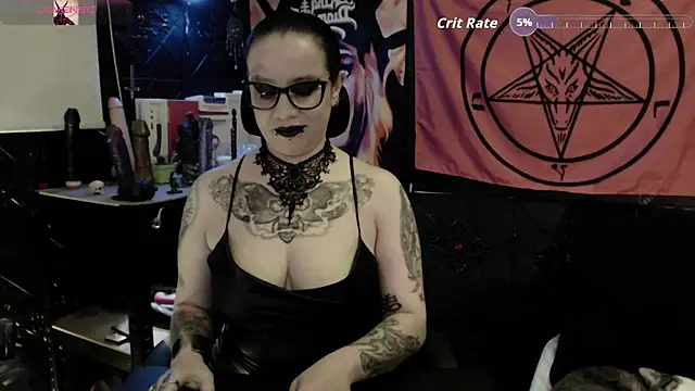 Evil Queen 666 online show from May 14, 6:21 am