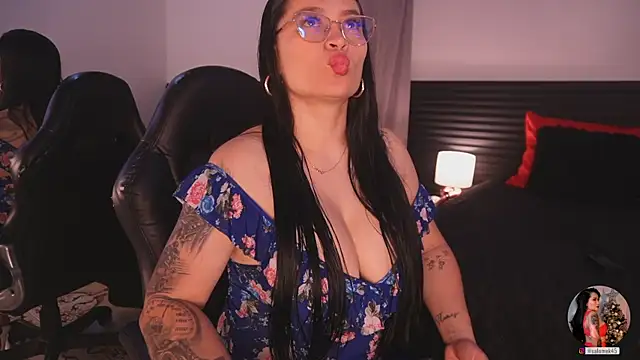 leslie k online show from December 17, 10:42 am
