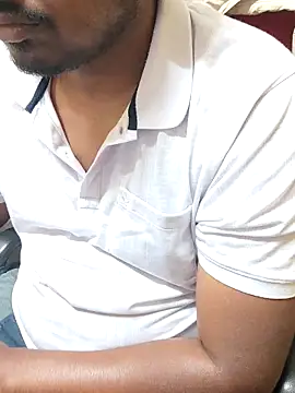 Snapshot of Brown_Munda047 chatting on February 14, 11:38 pm Brown Munda047 online show from February 14, 11:38 pm