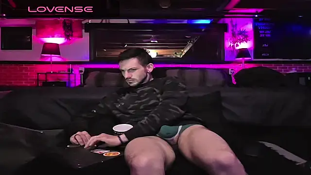 Rickeyslatter online show from March 28, 9:49 pm