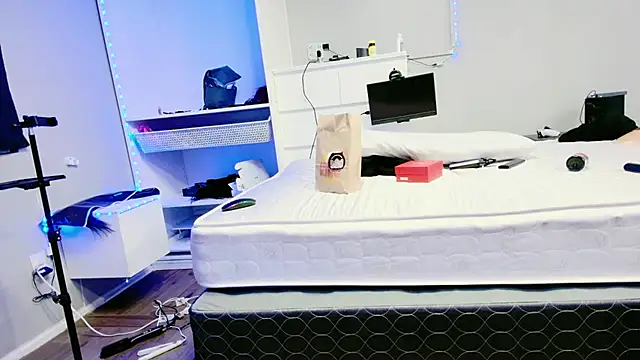 THICKwithDICKK online show from March 22, 3:20 am