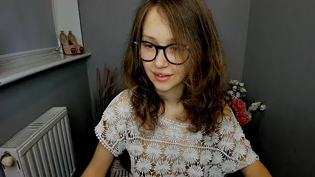 Snapshot of AfinaCutie chatting on January 30, 1:42 pm AfinaCutie online show from January 30, 1:42 pm