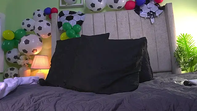 Snapshot of patty_m chatting on June 15, 3:07 am patty m online show from June 15, 3:07 am