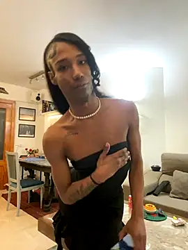 tamarabigass1 online show from December 4, 8:30 pm