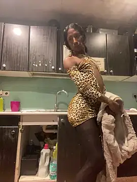 Snapshot of tamarabigass1 chatting on March 15, 8:21 pm tamarabigass1 online show from March 15, 8:21 pm