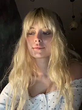 Snapshot of Eerectioneering chatting on March 22, 6:42 pm Eerectioneering online show from March 22, 6:42 pm