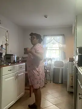 ebonyred online show from November 22, 3:33 pm