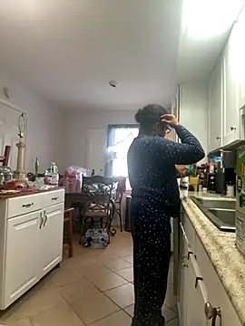 ebonyred online show from November 11, 3:18 pm