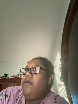 Snapshot of ebonyred chatting on July 2, 12:00 pm ebonyred online show from July 2, 12:00 pm