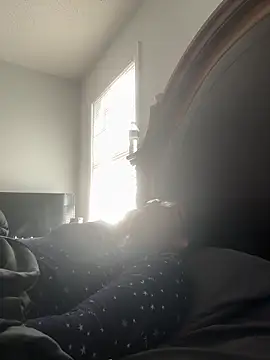 ebonyred online show from December 21, 2:19 pm