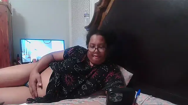 ebonyred online show from March 23, 1:17 am