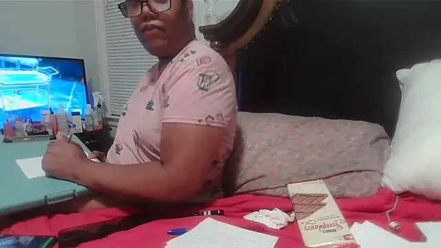 ebonyred online show from April 24, 1:29 am