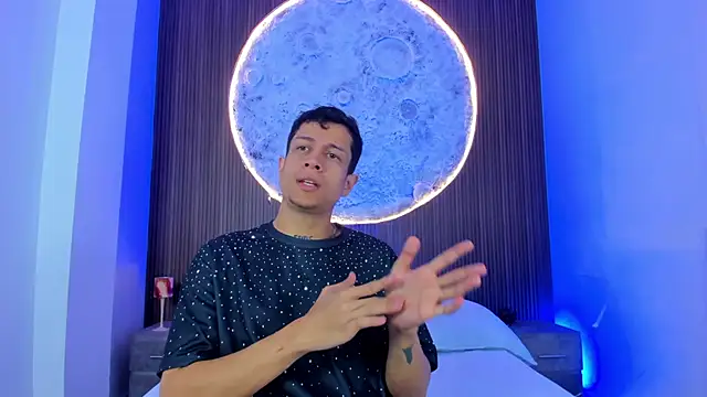 AgarEvans online show from March 31, 4:36 am