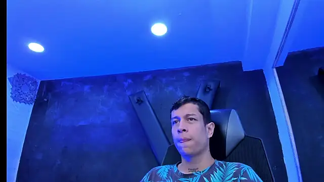 AgarEvans online show from February 19, 4:31 am