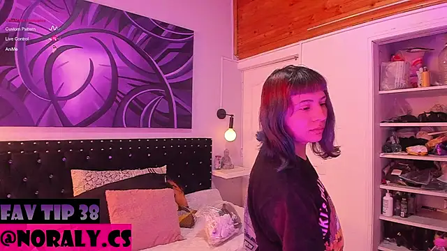 hey noraly online show from June 25, 1:38 pm