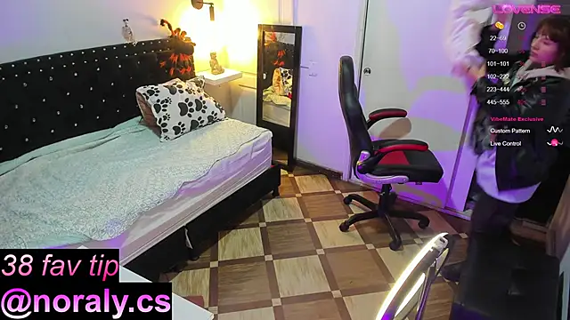 hey noraly online show from October 31, 3:58 am