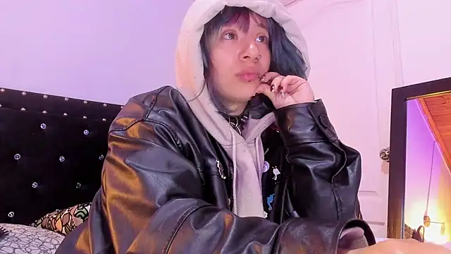 hey noraly online show from April 8, 4:25 am