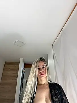 Snapshot of nicole_valencia_ chatting on February 16, 9:15 am nicole valencia online show from February 16, 9:15 am