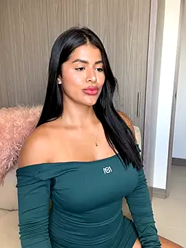 MelissaWaltton online show from November 12, 7:07 pm