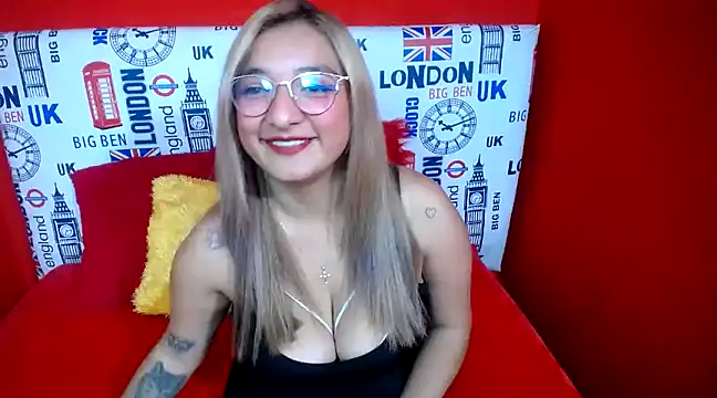  sweetcarla online show from January 17, 2:18 pm