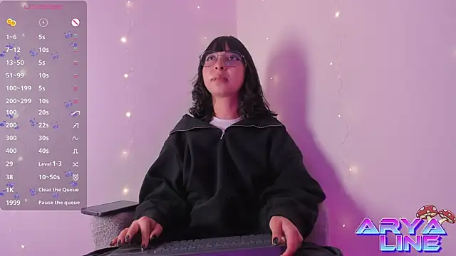 arysUwU online show from December 22, 2:11 am