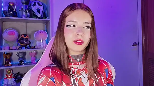 EmilyMiller  online show from November 5, 4:21 pm