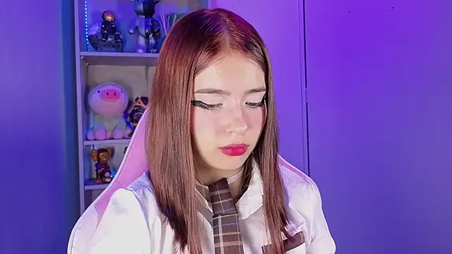 EmilyMiller  online show from October 30, 4:26 pm