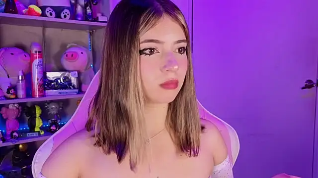 EmilyMiller  online show from April 1, 3:09 pm