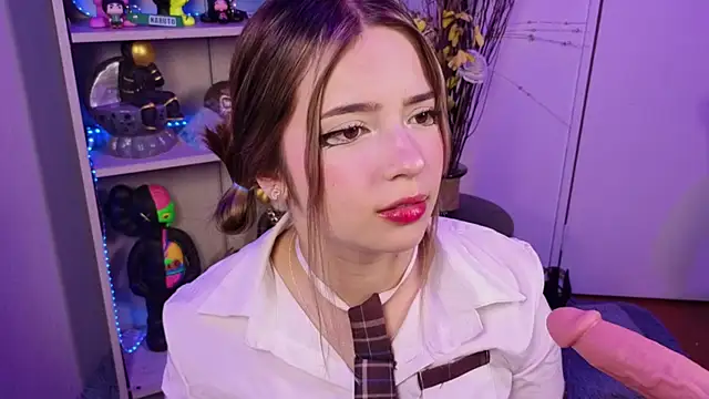 EmilyMiller  online show from March 11, 4:12 pm