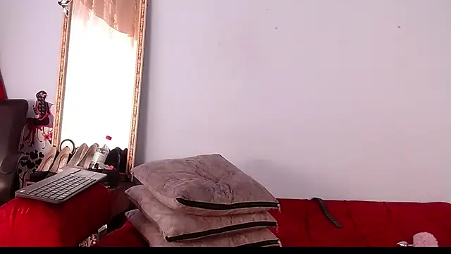 Snapshot of Tamararios chatting on March 22, 7:42 pm Tamararios online show from March 22, 7:42 pm