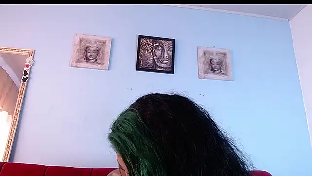 Snapshot of Tamararios chatting on December 2, 8:10 pm Tamararios online show from December 2, 8:10 pm