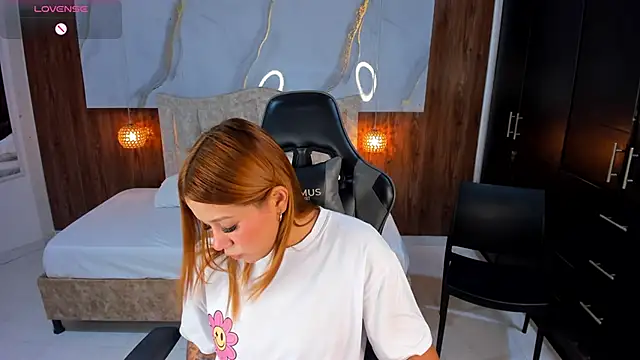 mia 18v online show from April 16, 9:39 pm