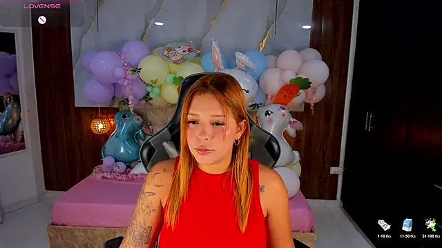 mia 18v online show from April 4, 8:04 pm