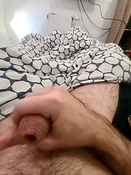 doudoucharlyc4 online show from December 5, 8:02 am