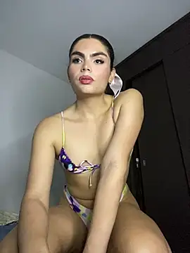 cheryl blossom69 online show from March 10, 3:23 am