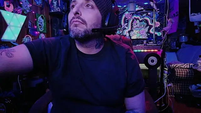 tayshie online show from February 13, 9:15 pm