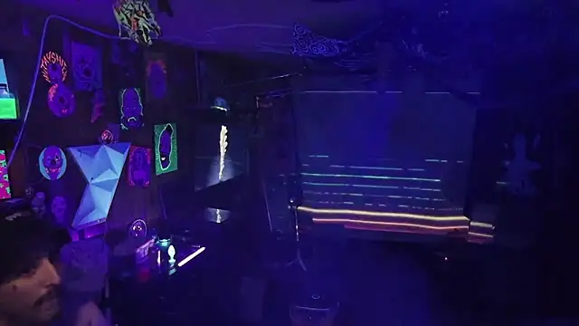 tayshie online show from April 28, 11:47 am