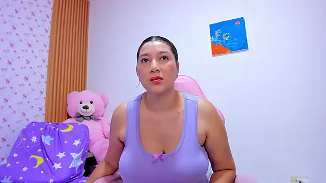 Snapshot of Soyqueen chatting on May 19, 7:04 am Soyqueen online show from May 19, 7:04 am