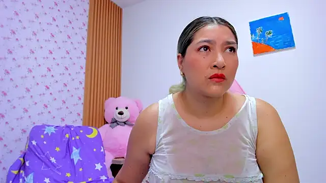 Snapshot of Soyqueen chatting on May 24, 12:05 pm Soyqueen online show from May 24, 12:05 pm