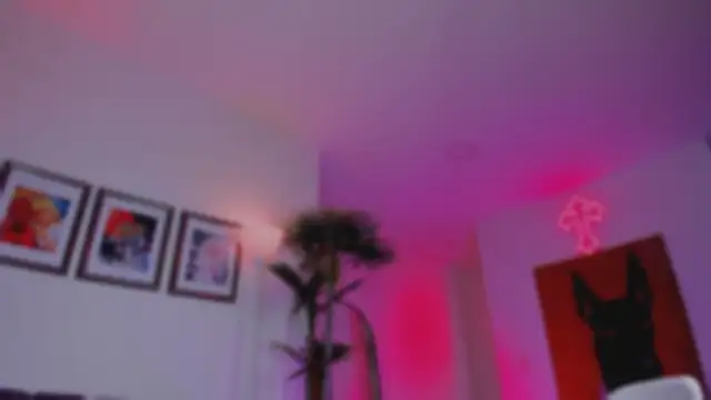 Taylor  foxxx online show from October 30, 5:06 am