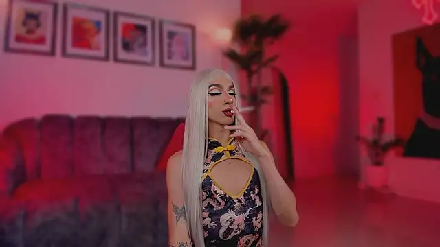 Taylor  foxxx online show from March 27, 6:11 am