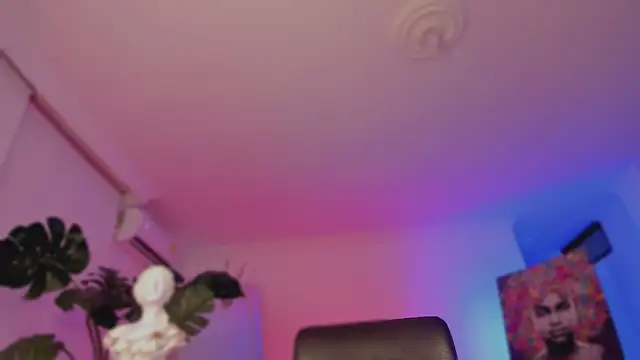 Taylor  foxxx online show from February 6, 4:10 am